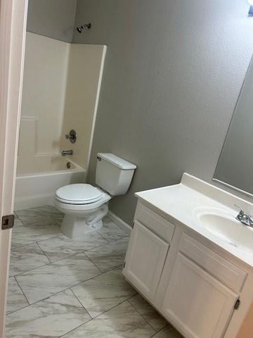 10440 Royal Adrian Drive, Conroe, TX 77303