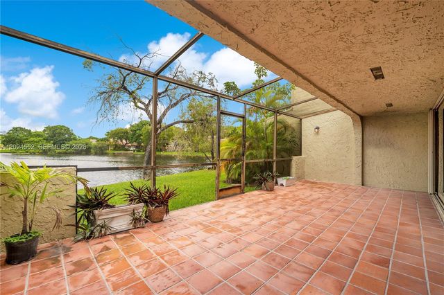 3719 Estepona Ave 18A1, Doral, FL 33178