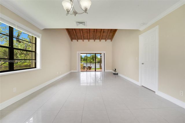 3719 Estepona Ave 18A1, Doral, FL 33178