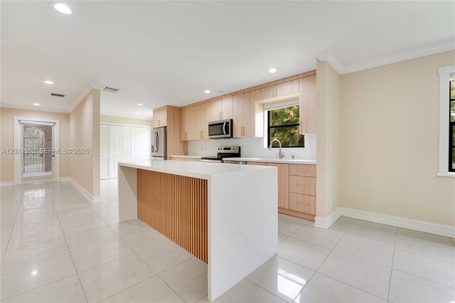 3719 Estepona Ave 18A1, Doral, FL 33178