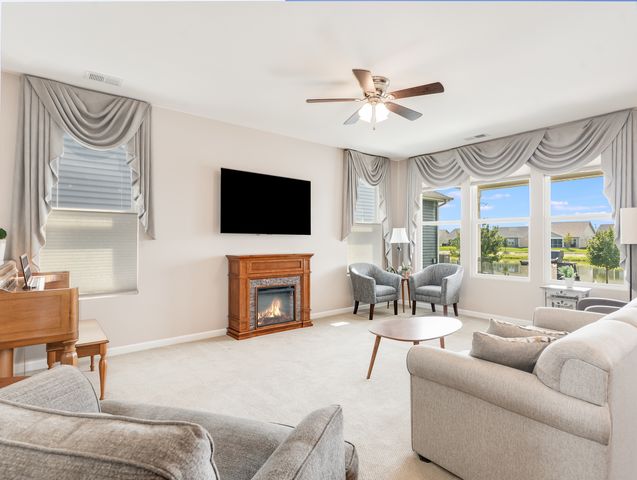 3178 Sweetgrass Circle, Aurora, IL 60503