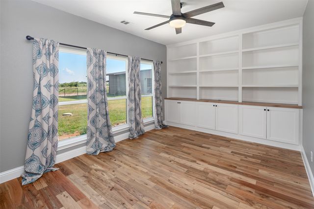 1019 Vaughan Lane, Tioga, TX 76271