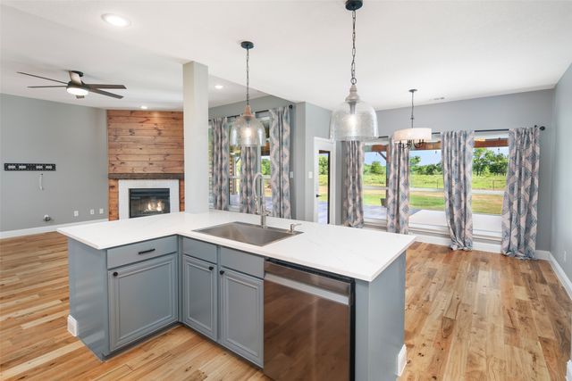 1019 Vaughan Lane, Tioga, TX 76271