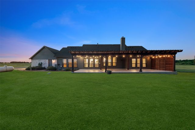 1019 Vaughan Lane, Tioga, TX 76271