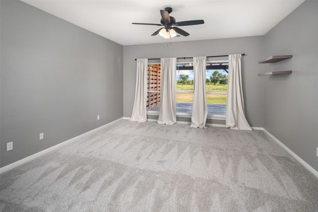 1019 Vaughan Lane, Tioga, TX 76271