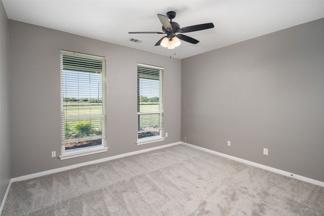 1019 Vaughan Lane, Tioga, TX 76271