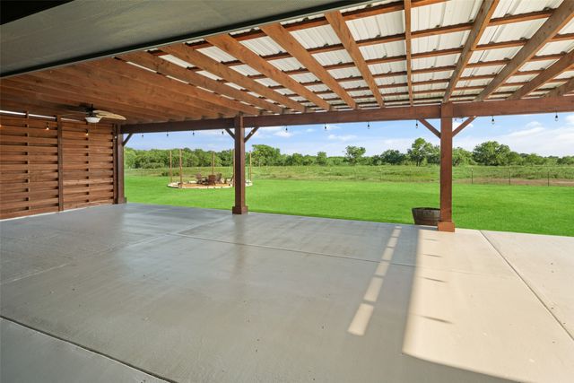 1019 Vaughan Lane, Tioga, TX 76271