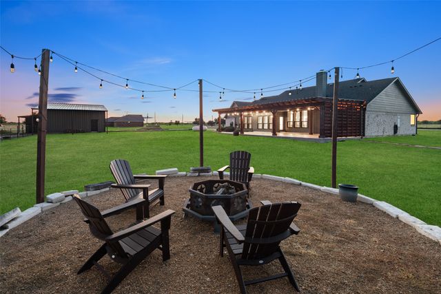 1019 Vaughan Lane, Tioga, TX 76271