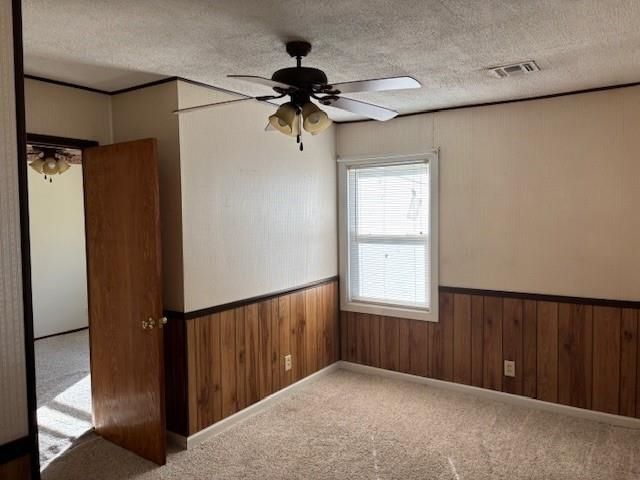 1213 Stack Ave, Salina, KS 67401