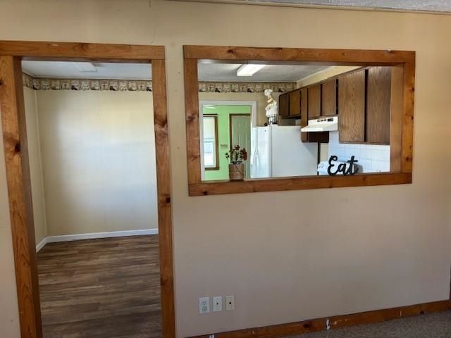 1213 Stack Ave, Salina, KS 67401