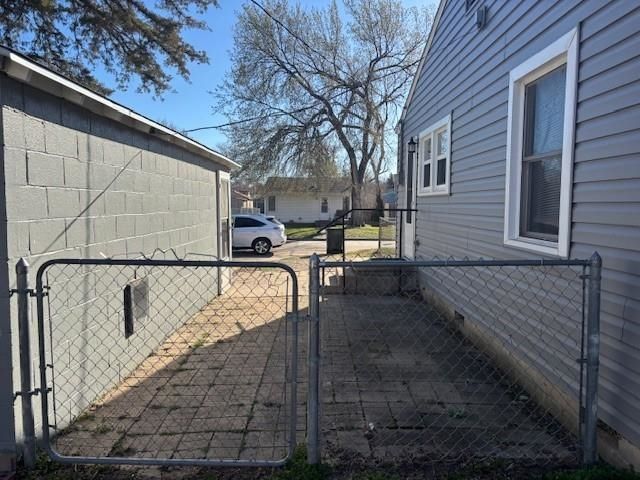 1213 Stack Ave, Salina, KS 67401