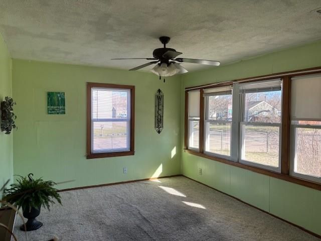 1213 Stack Ave, Salina, KS 67401