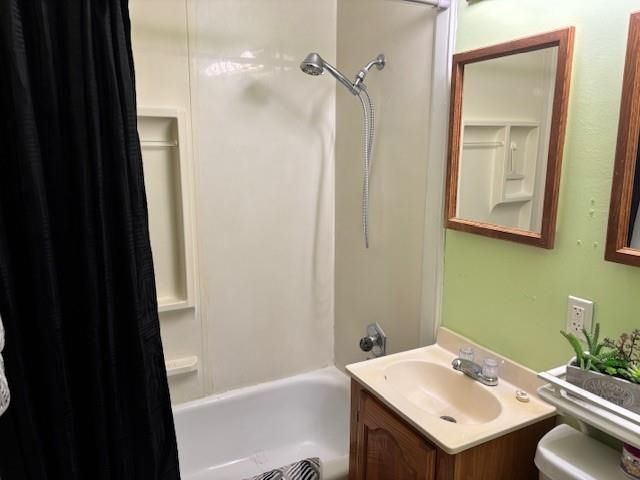 1213 Stack Ave, Salina, KS 67401