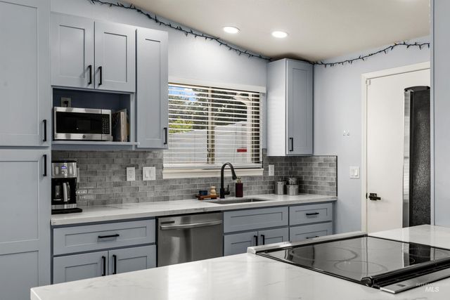 843 S Wild Phlox Pl, Boise, ID 83709
