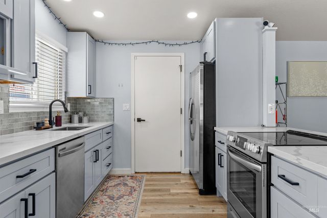 843 S Wild Phlox Pl, Boise, ID 83709