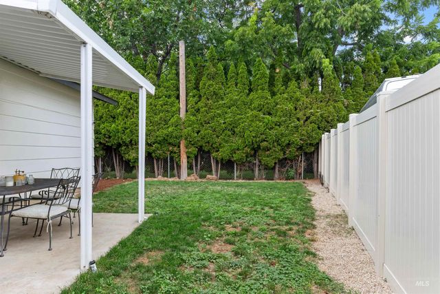 843 S Wild Phlox Pl, Boise, ID 83709