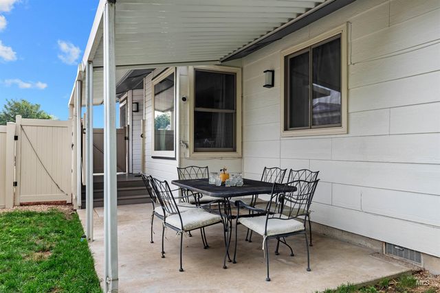 843 S Wild Phlox Pl, Boise, ID 83709