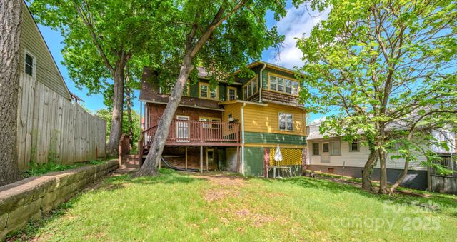 69 Austin Avenue, Asheville, NC 28801