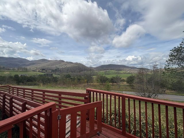 319 Bethabara Road, Hayesville, NC 28904