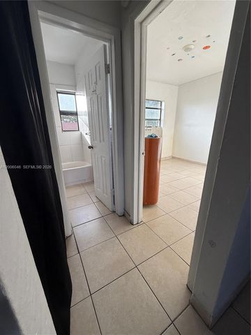 3330 NW 48th Ter 206, Miami, FL 33142