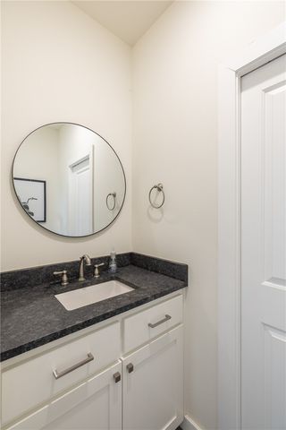 10796 Grand Summit Lane, Bentonville, AR 72713