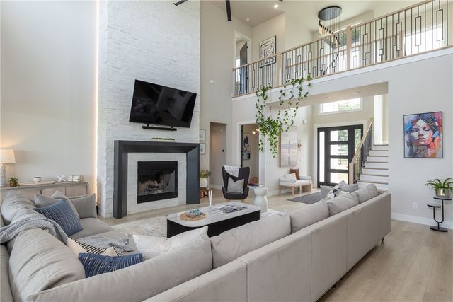 10796 Grand Summit Lane, Bentonville, AR 72713