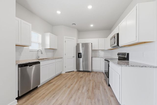 3580 E Hollandale St, Derby, KS 67037