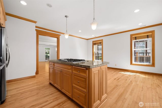 2575 NE Park Drive, Issaquah, WA 98029
