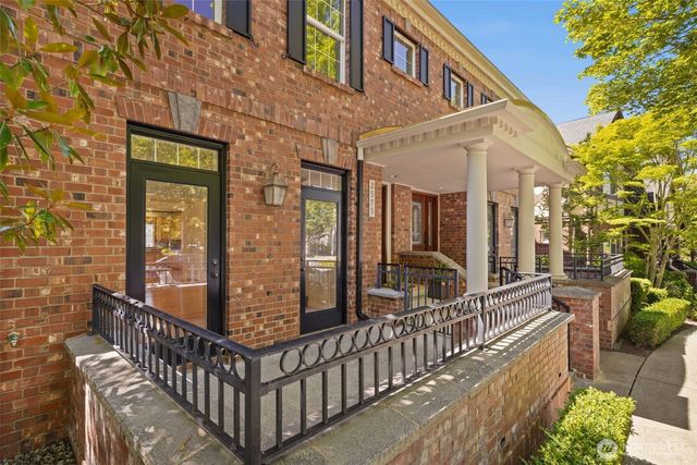 2575 NE Park Drive, Issaquah, WA 98029