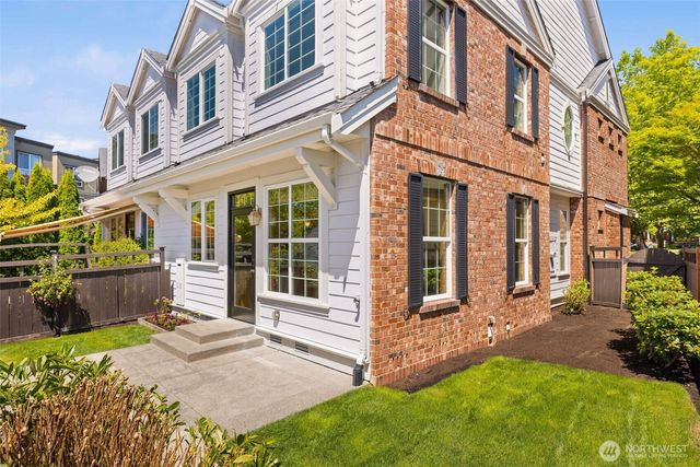 2575 NE Park Drive, Issaquah, WA 98029
