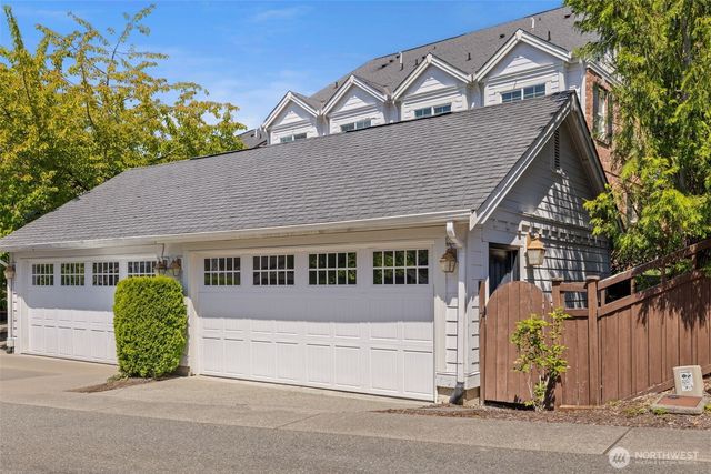2575 NE Park Drive, Issaquah, WA 98029