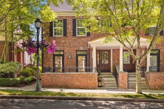 2575 NE Park Drive, Issaquah, WA 98029