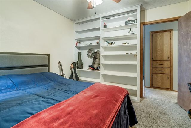 24 Ridgecrest Drive, Chickasha, OK 73018