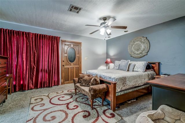 24 Ridgecrest Drive, Chickasha, OK 73018