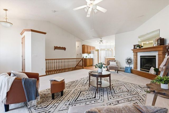 100 MCKENZIE Circle, Council Bluffs, IA 51503