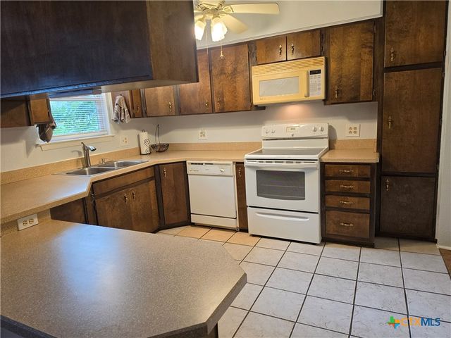 104 County Road 138B, Burnet, TX 78611