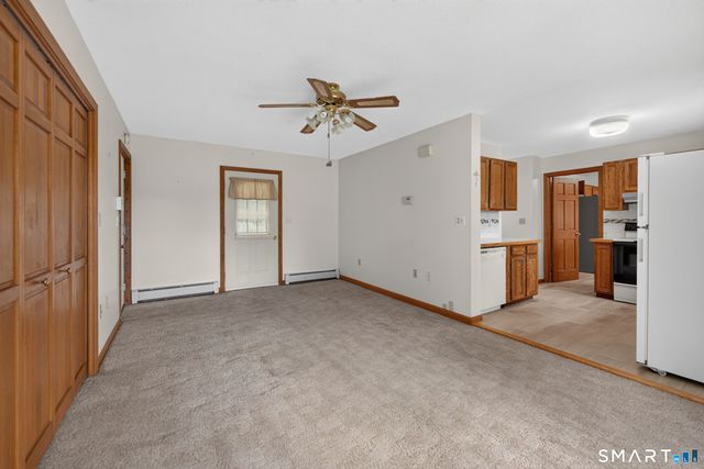 7 Massapeag Point Road, Montville, CT 06382