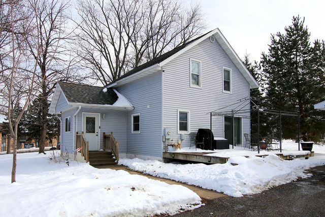 1078 Jefferson Street SE, Hutchinson, MN 55350