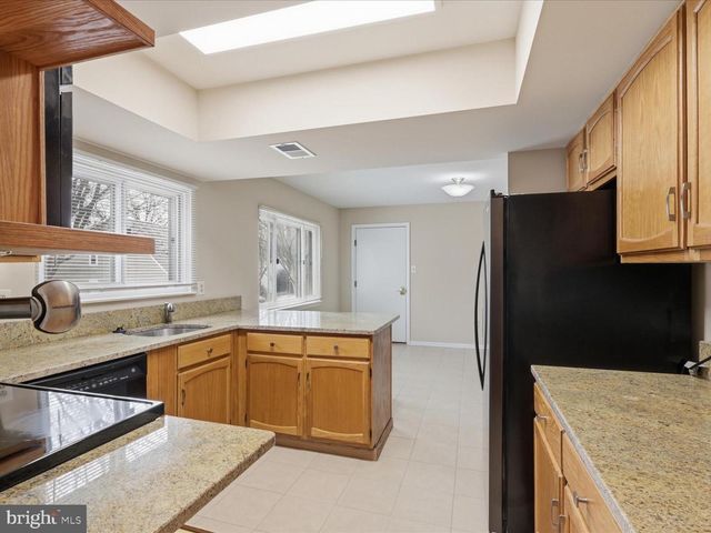 1426 YELLOWWOOD CT, Reston, VA 20190