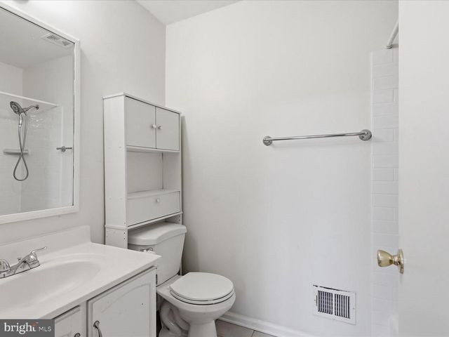 1426 YELLOWWOOD CT, Reston, VA 20190