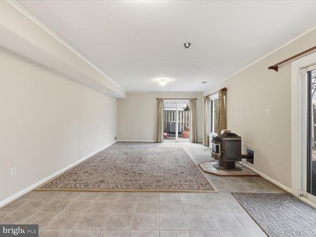 1426 YELLOWWOOD CT, Reston, VA 20190