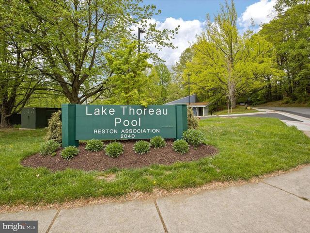 1426 YELLOWWOOD CT, Reston, VA 20190