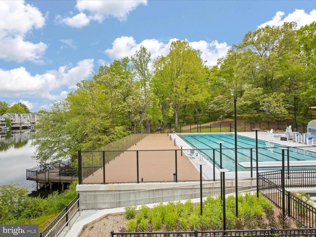 1426 YELLOWWOOD CT, Reston, VA 20190