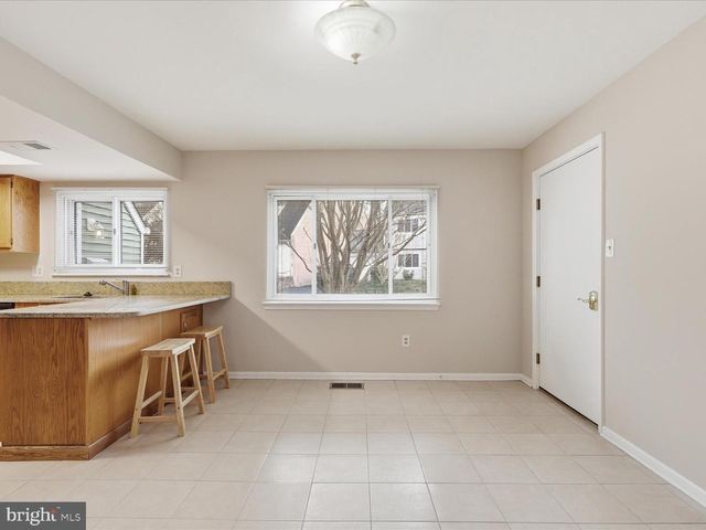 1426 YELLOWWOOD CT, Reston, VA 20190