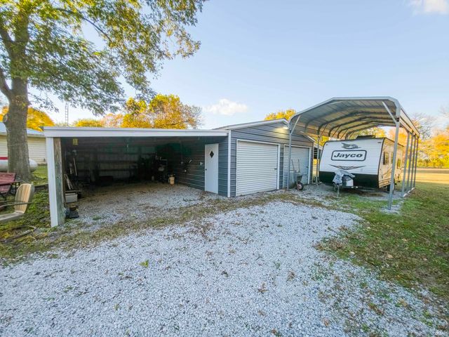 11826 N 1800 Boulevard, Mount Carmel, IL 62863