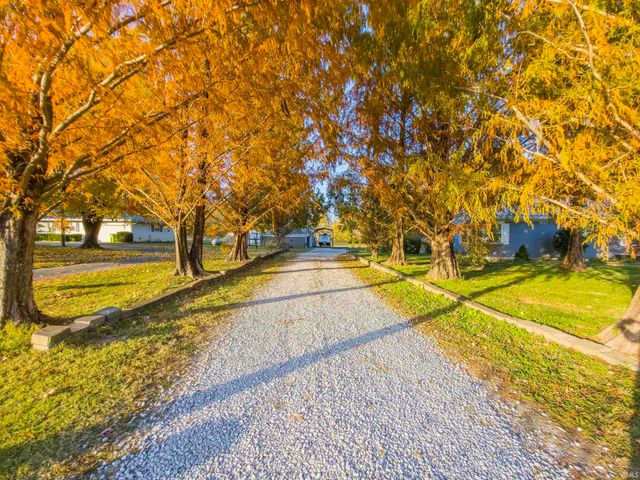 11826 N 1800 Boulevard, Mount Carmel, IL 62863