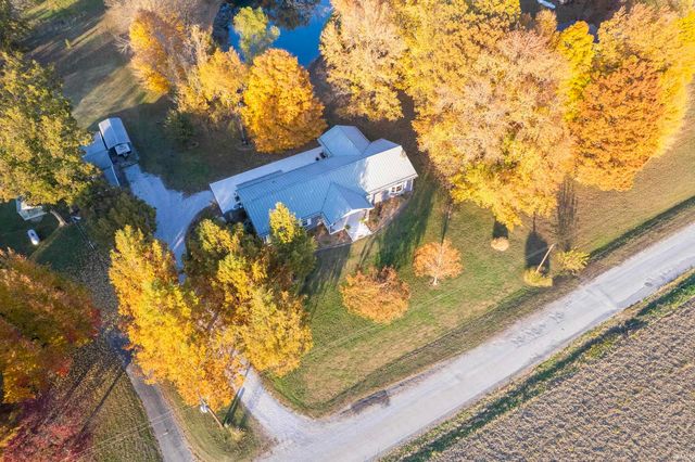 11826 N 1800 Boulevard, Mount Carmel, IL 62863