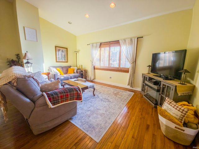 11826 N 1800 Boulevard, Mount Carmel, IL 62863