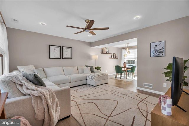 47 ARGYLE AVE, Blackwood, NJ 08012