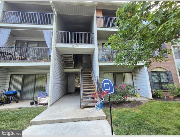 13 RICKARD CT, Lawrence, NJ 08648